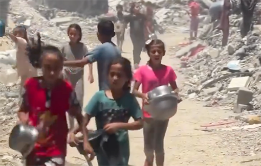 Thumbnail preview image for the video titled: The children in the north of Gaza are struggling to get food..