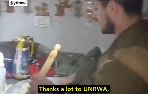 Thumbnail preview image for the video titled: Israeli soldiers looting and cooking with UNRWA flour bags from Palestinian homes