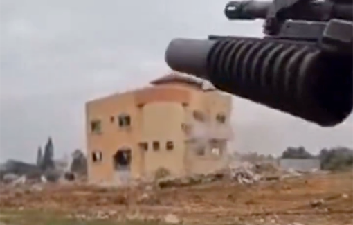 Thumbnail preview image for the video titled: IDF soldier launching 3 grenades at a house