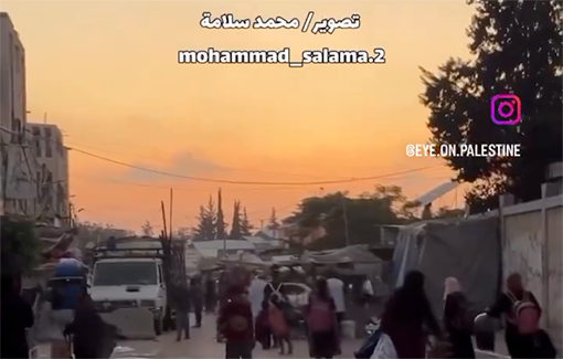 Thumbnail preview image for the video titled: Dozens of citizens carry their belongings  and flee to the central and western areas of Khan Yunis