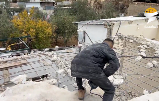 Thumbnail preview image for the video titled: Jerusalemite child Yassin Awda forcibly demolishes his family's home in Jabal al-Mukaber