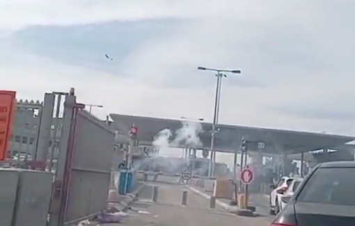 Thumbnail preview image for the video titled: Israeli forces shot at a young man at the Qalandiya checkpoint, north of occupied Jerusalem