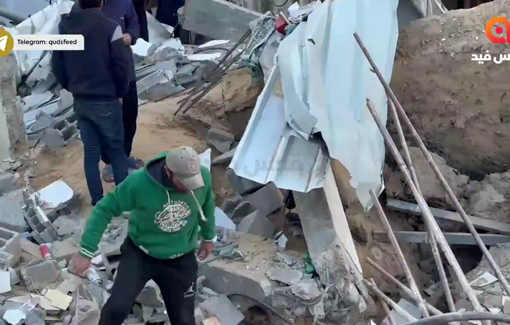 Thumbnail preview image for the video titled: Aftermath of the Israeli bombing of Darwish family home in central Gaza