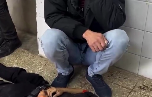 Thumbnail preview image for the video titled: Father mourns his son killed in an Israeli airstrike in the Bureij refugee camp