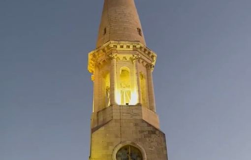 Thumbnail preview image for the video titled: Christmas in besieged Bethlehem: "our prayers are witnesses of our determination to stay in our homeland"