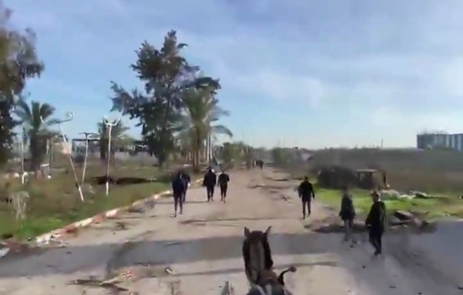 Thumbnail preview image for the video titled: Beit Hanoun residents return to their ruined hometown