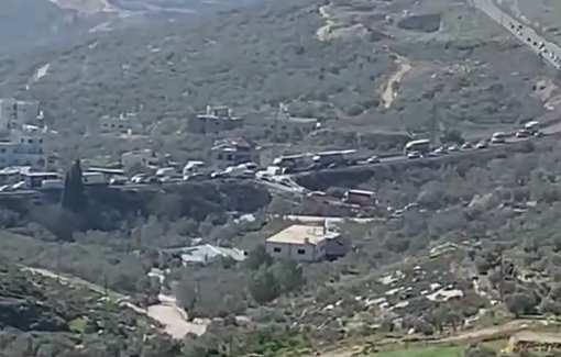 Thumbnail preview image for the video titled: Cars attacked by dozens of Israeli settlers in Madama