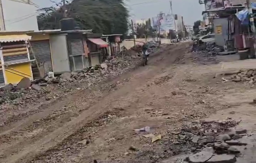 Thumbnail preview image for the video titled: View of destruction from in front of Jenin State Hospital