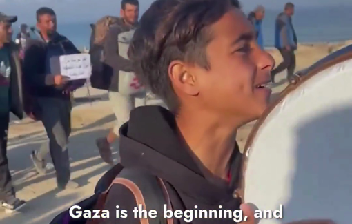 Thumbnail preview image for the video titled: Boys sing to celebrate their return to northen Gaza