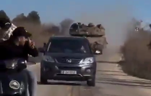 Thumbnail preview image for the video titled: In South Lebanon, an Israeli Merkava pursued a civilian car to prevent their return