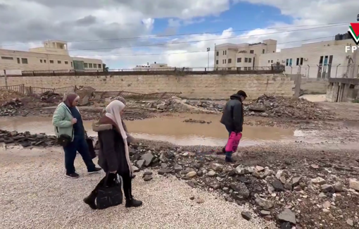 Thumbnail preview image for the video titled: Israeli exactions on Palestinian civilians on the 17th day of the Israeli siege of Jenin