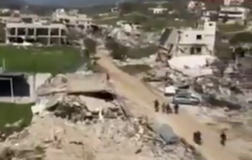 Thumbnail preview image for the video titled: Kafr Kela Residents return to devastation after Israeli forces withdraw (South Lebanon)