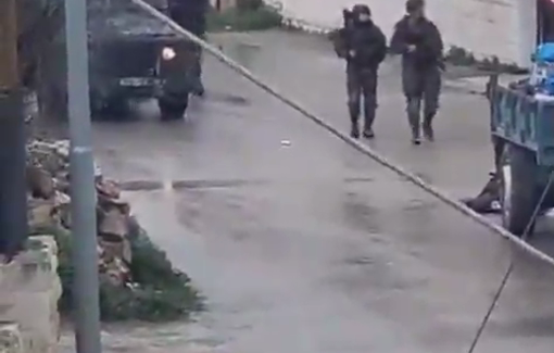 Thumbnail preview image for the video titled: Israeli forces storming the town of Tell, south of Nablus.