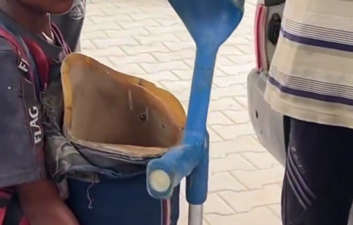 Thumbnail preview image for the video titled: Child hold his injured father's prosthetic leg after another aid massacre in Gaza City