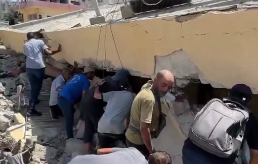 Thumbnail preview image for the video titled: Rescue efforts of victims from the rubble of Mustafa Hafez school