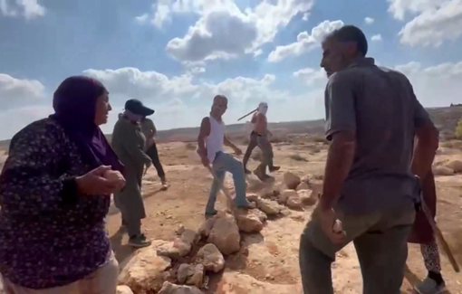 Thumbnail preview image for the video titled: Settlers assault villagers in Susiya, West Bank