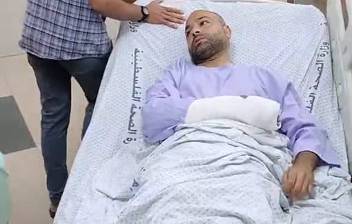 Thumbnail preview image for the video titled: Journalist Ashraf Abu Amra undergoes surgery after IDF shoots him with tear gas canister