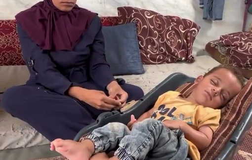 Thumbnail preview image for the video titled: Infant Abdulrahman Abu Al-Jadayyan: first case of polio