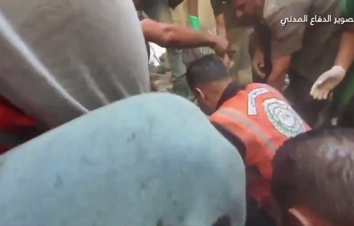 Thumbnail preview image for the video titled: Fakhouri family strike: Civil Defense retrieve 2 martyrs from the rubble