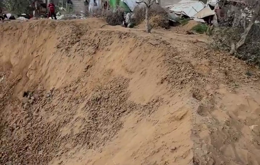 Thumbnail preview image for the video titled: Crater caused by IDF night strike on field near Bilal mosque