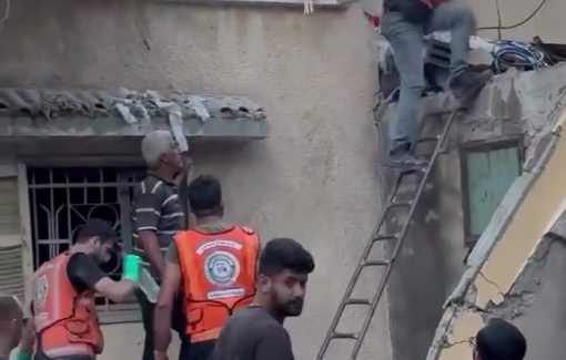 Thumbnail preview image for the video titled: Rescue operations following IDF bombing of Hassouna family