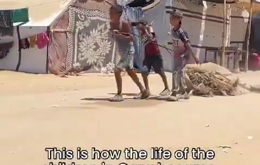 Thumbnail preview image for the video titled: Children drag firewood to help their displaced families