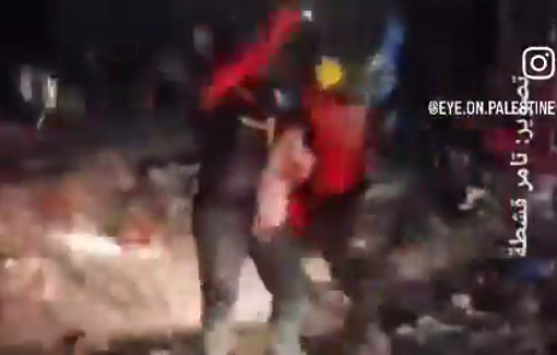 Thumbnail preview image for the video titled: Man rescue a baby girl after Israeli night strike