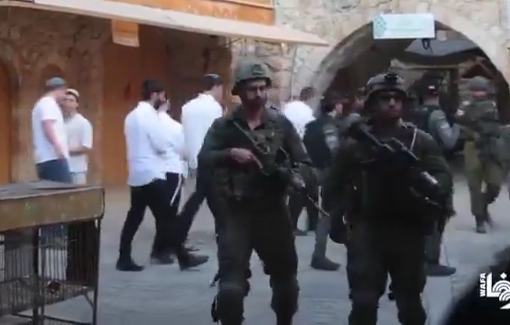 Thumbnail preview image for the video titled: Israeli soldiers have intensified their presence in the Old City of Hebron to secure settler incursions