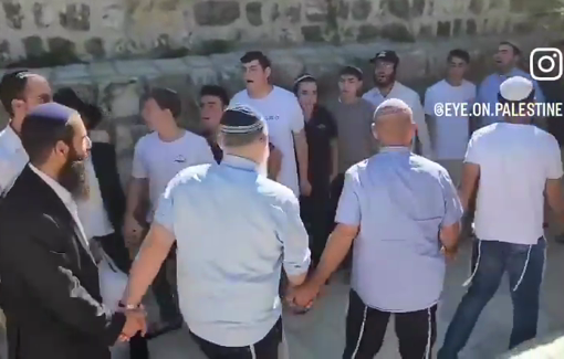 Thumbnail preview image for the video titled: Settlers desecrate al-Aqsa and dance celebrating the murder of Nasrallah