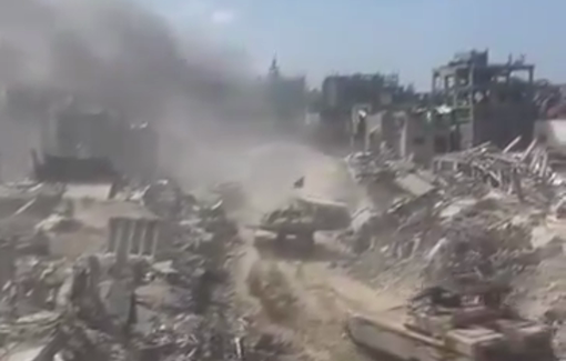 Thumbnail preview image for the video titled: IDF tanks advance amid the massive destruction the wrought in Jabalia