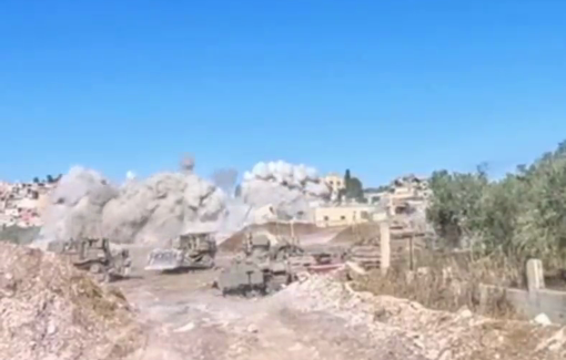 Thumbnail preview image for the video titled: IDF blowing up buildings in Yaroun, South Lebanon