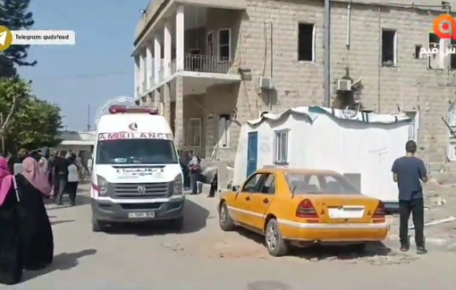 Thumbnail preview image for the video titled: Casualties from Israeli bombing of Khilla family arrive to hospital