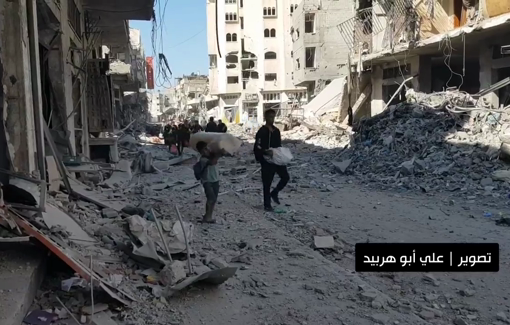 Thumbnail preview image for the video titled: Paramedics attend to casualties from IDF shelling on displacement road