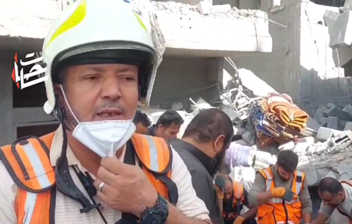 Thumbnail preview image for the video titled: Civil Defense working on evacuating casualties from bombed Muqat house