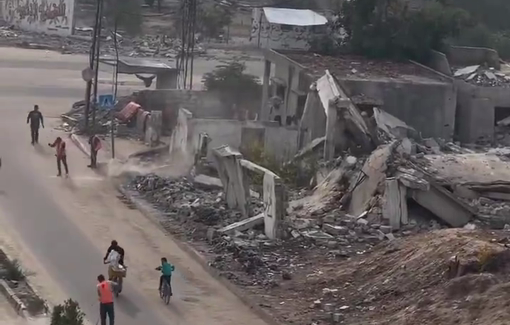 Thumbnail preview image for the video titled: Workers continue clearing rubble off the streets in northern Gaza