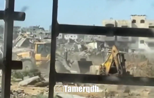 Thumbnail preview image for the video titled: Israeli loader destroys a Jabalia municipality excavator just because