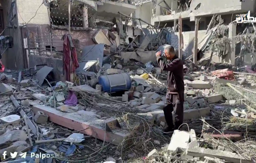 Thumbnail preview image for the video titled: Extensive destruction following Israeli massacre of Aql family