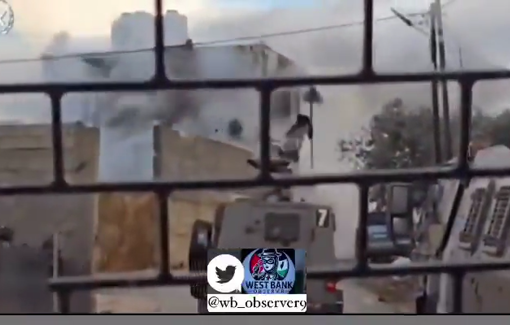 Thumbnail preview image for the video titled: Israeli soldiers used a shoulder-fired missile to destroy a besieged house in Qabatiya