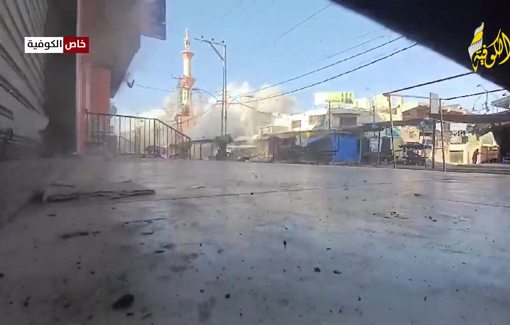 Thumbnail preview image for the video titled: Journalists document the Israeli bombing of Al-Farouq mosque